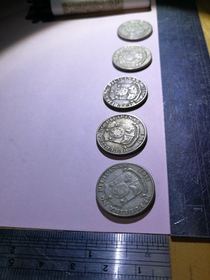 盾牌 1967～各年如圖 外國 銘馨易拍重生網 110M006 頭像 25單位 錢幣/硬幣( 5枚ㄧ標 )  保存如圖