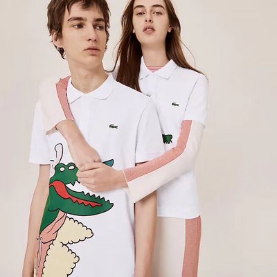 法國LACOSTE X Jean-Michel Tixer聯名系列鴨舌帽大鱷魚印花白色網眼短袖POLO衫