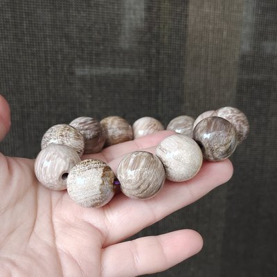 《瑜坊》精美樹化玉 木化石 木化玉 手珠 NO.36 約 19 mm ✽ 12 顆