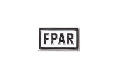 【W_plus】FPAR 18aw -  PINS 01 / BADGE