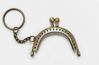 【綺妹手創雜貨】5cm 半圓型 口金/ 圓珠頭 單耳 古銅色 壓花 鑰匙環 優質無斷孔《K001》