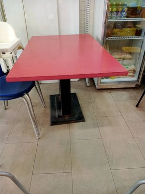 清生財器具 二手紅色餐桌一張+四張椅子 物品在土城不寄送