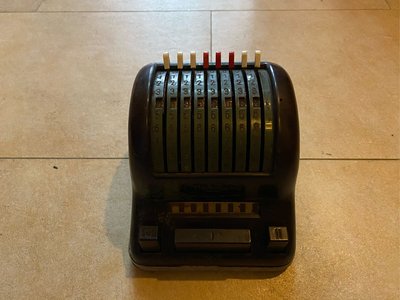 德國進口 Made in Germany 古董 計算機Model TR