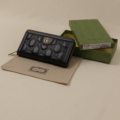 【二手包包】GG Matelassé錢夾，絎縫皮革以柔軟質感詮釋品牌標志性材質。富有紋理感的幾何圖案生動演繹 NO1600
