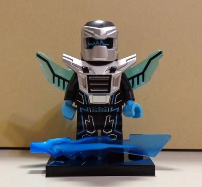 【LEGO樂高】 71011 抽抽樂系列15代人偶包 Laser Mech 雷射機甲 含武器深藍色透明長劍黑色底板