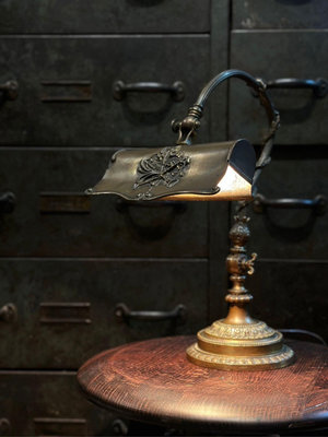 法國🇫🇷19世紀 路易十六時期 銅製雕花桌燈 檯燈 銀行燈 sold