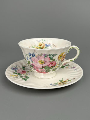 皇家道爾頓 Royal Doulton 骨瓷花卉咖啡杯 玫瑰