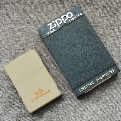 Zippo打火機 全新 2001年 特殊 沙色三面迷彩