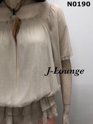 N0190全新日本專櫃oeillet夢幻米金細條紋優質雪紡一字領飄逸波希米亞上衣blouse J-Lounge