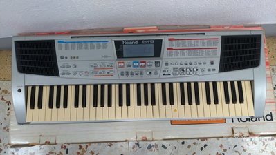 Roland 電子琴EM-15