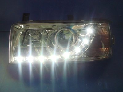 小亞車燈╠ 全新超炫VW 福斯T4 方燈款專用晶鑽R8燈眉版大燈