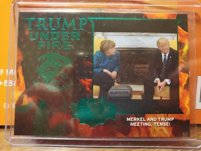 (記得小舖)Trump UNDER FIRE系列 川普 VS 梅克爾Merkel 1張普卡 落選大出清 值得收藏台灣現貨