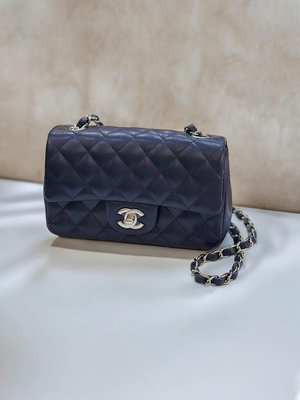 ☆名品寶庫☆ Chanel 藍色 荔枝牛 銀鍊  cf20 大mini coco A69900 *現貨*