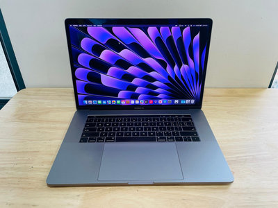 台中 2016年 MacBook Pro 15吋 i7 (2.9) 16G 512G 英文鍵盤 灰色 蘋果電腦 120次
