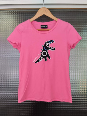 法國品牌 Agnes b. 粉紅色恐龍圓領短袖休閒純棉T恤上衣 sport b