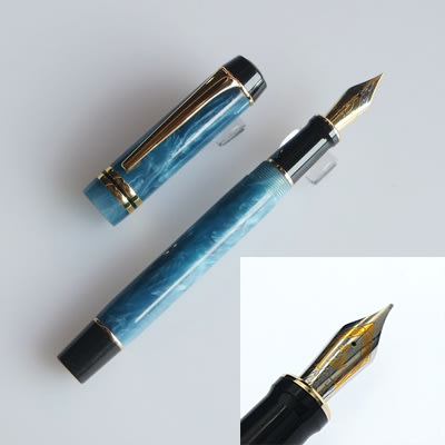 【上品名筆工藝坊】（海洋藍）凱格露 316 世紀豆腐雞尾款 銥金鋼筆 壓克力材質 （E尖/EF尖）