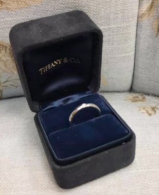 Tiffany &amp; Co. 鉑金單鑽戒指
