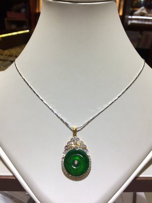 天然A貨翡翠鑽石項鍊，復古古典款式設計，搭配豪華配鑽出清價25800