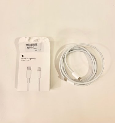 Apple 原廠 USB-C 對 Lightning cable 2公尺連接線. 全新