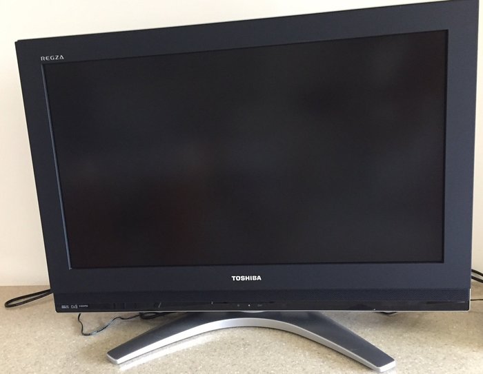 セール品 2017年製 Hisense 32型テレビ 未開封 fireTVstick付き 