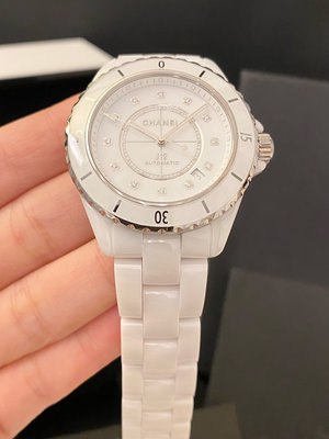 保證專櫃真品❤️98成新 最新款簍空‼️透背款 Chanel J12 38mm 12鑽白色 自動機械腕錶 ❤️H5705