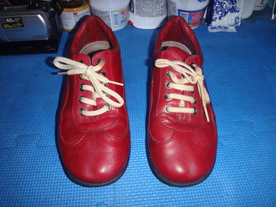 ~保證真品女款 Camper 紅色真皮休閒鞋38號休閒鞋 皮鞋~便宜起標底價標多少賣多少