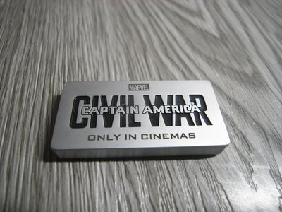 二手 正版 Marvel Captain America: Civil War  USB 隨身碟 16G