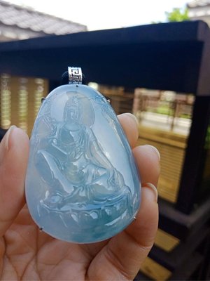 ✧翠玉軒✧ 玻璃種藍底18K重金鑲嵌 觀音自在菩薩 大師作品