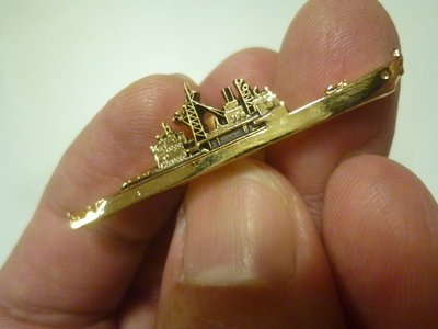 海軍艦--相關(金屬質---------郵寄免運費)精緻紀念章