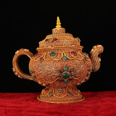 特賣-西藏收老純手工打造鑲嵌寶石掐絲藏銀酥油茶壺     重621克   長18厘米   寬12厘米 高1