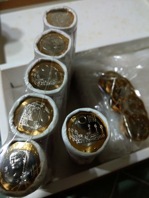莫那魯道 20元 硬幣  全新  UNC   原封條拆 保真 （單枚$29）附保護盒