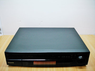 @【小劉2手家電】 PANASONIC 立體聲VHS錄放影機,支援EP,NV-F80TN型,故障機也可修理 !