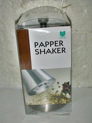 A.全新附盒PAPPER SHAKER不鏽鋼胡椒研磨罐!!--提供給需要的人!/6房木箱/-P