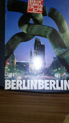 BERLIN  BERLIN  /    BERLIN   TURNS  ON