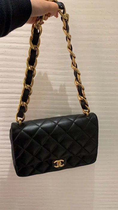 CHANEL AS3215 新款粗鏈帶肩背包黑18 × 27 × 8 cm 現貨| Yahoo奇摩拍賣