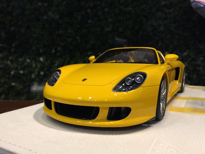 1/18 MakeUp Porsche Carrera GT 2004 GT Yellow EML070D【MGM】