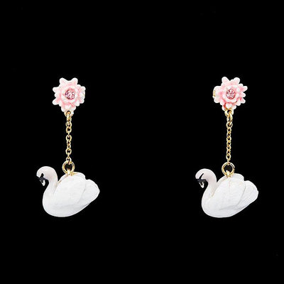 【Koaa海購】Les Nereides 琺瑯彩釉白天鵝粉色花朵長款流蘇耳環優雅氣質時尚可愛