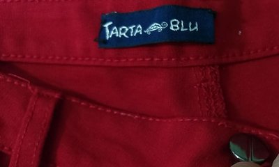（搬家出清） TARTA BLU 暗紅色鉛筆型顯瘦貼身休閒褲，拉鍊口袋，尺寸大約 S/M碼，彈性佳。Traveler Face 始祖鳥 lululemon