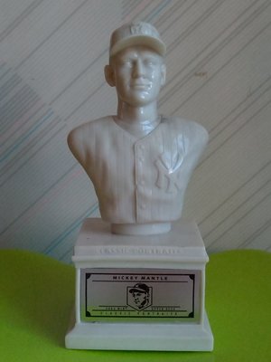2003 UD  MLB 洋基隊 MICKEY MANTLE 大理石雕像 公仔 非麥法蘭 美版 限量 正版 名人堂