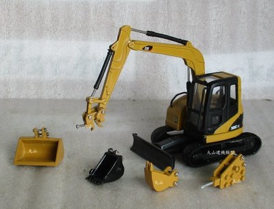 [丸山建機模型店]---NORSCOT版 CAT 308C 1/50 怪手挖土機模型+四款手工工具模型---無外盒