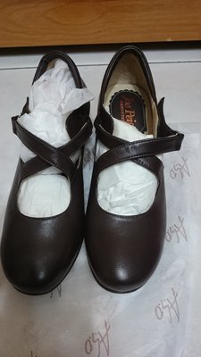 全新專櫃 JOE PEIGE(喬治)女鞋 娃娃鞋 尺寸: 69(適23號鞋) 深咖啡色
