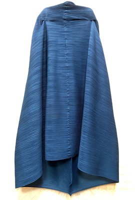 摺衣AAA 長版造型外套 罩衫 洋裝 藍色 深土耳其藍 大寬袖 立體蓬度 顯瘦修飾 全新 吊牌在