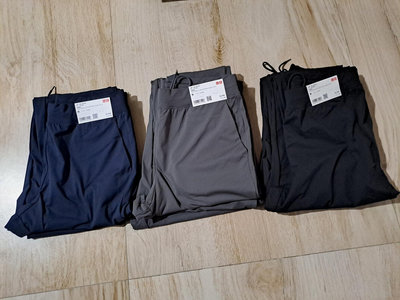 日本帶回uniqlo的AIRism束口褲 新款 2色 灰色 深藍m