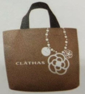 Clathas山茶花毛氈手提包，（咖啡色*2），每一款120元。