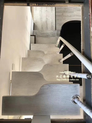 樓梯踏步板定制家用左右踏步迷你L型旋轉整體鋼木復試小鴛鴦樓梯實木樓梯踏板