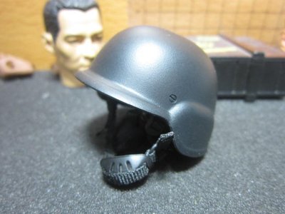 PJ1特警部門 SS美國K9款1/6黑色功夫龍頭盔一頂(內有軟墊層)