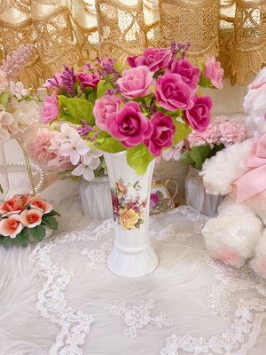 粉紅玫瑰精品屋～🌷鄉村風花形玫瑰陶瓷花器 筆筒🌷