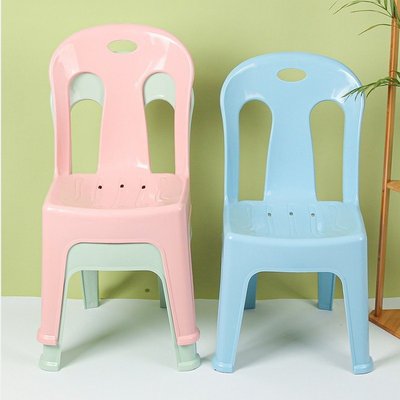 塑料椅子北歐化妝椅簡約現代餐桌椅可疊放成人板凳家用加厚靠背椅-特價