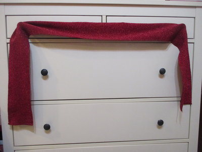 二手紅金蔥圖案圍巾(絲巾/圍巾/披肩)，約長160*寬14.5公分