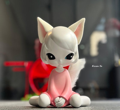 上野陽介 尤莉小貓 Yosuke UENO LILY THE KIT 貓 雕塑 公仔 泡泡瑪特 龍家昇 popmart